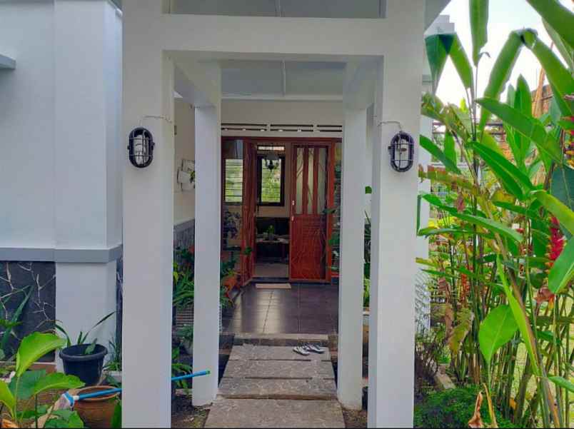 dijual rumah ji dipalaya ciwaruga kec