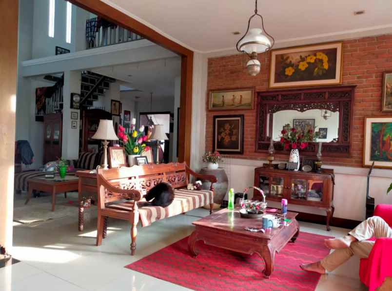 dijual rumah ji dipalaya ciwaruga kec