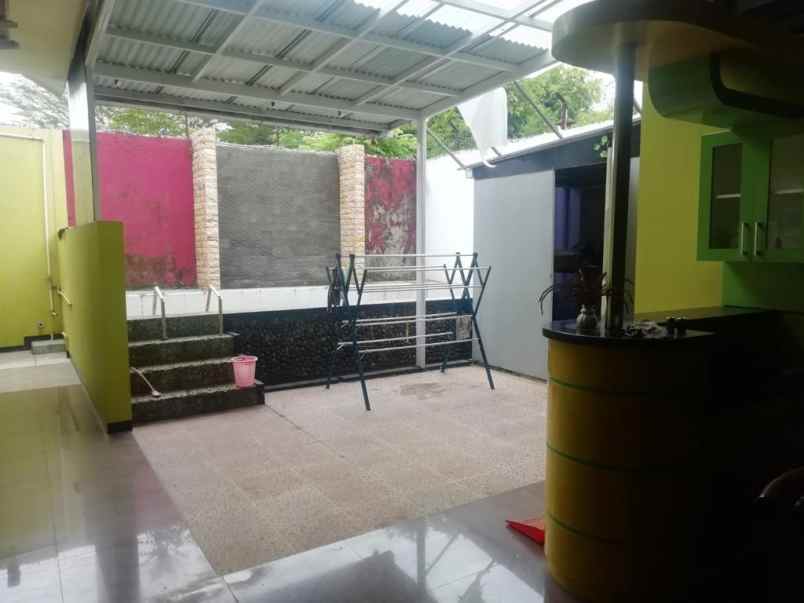 dijual rumah jl baturraden