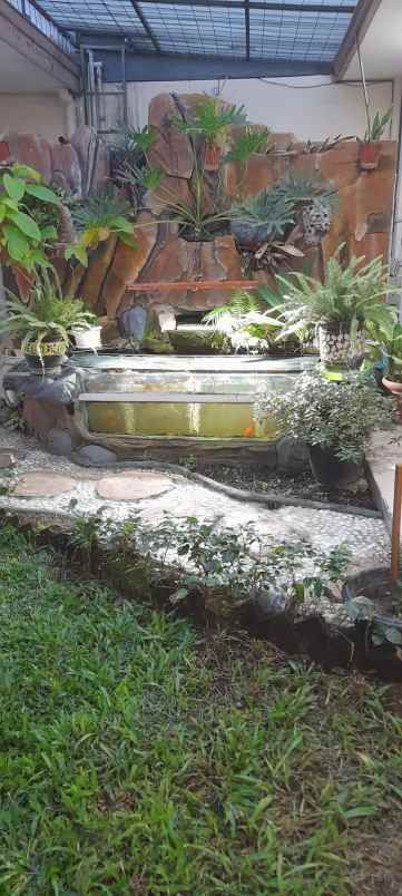 dijual rumah jl bawean malang
