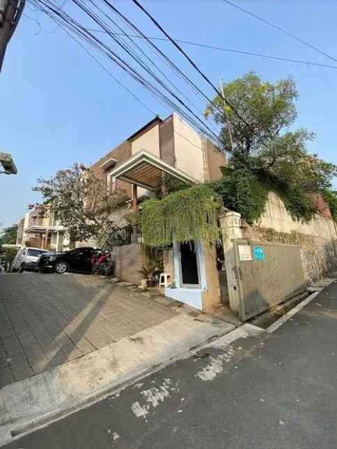 dijual rumah jl benda kemang