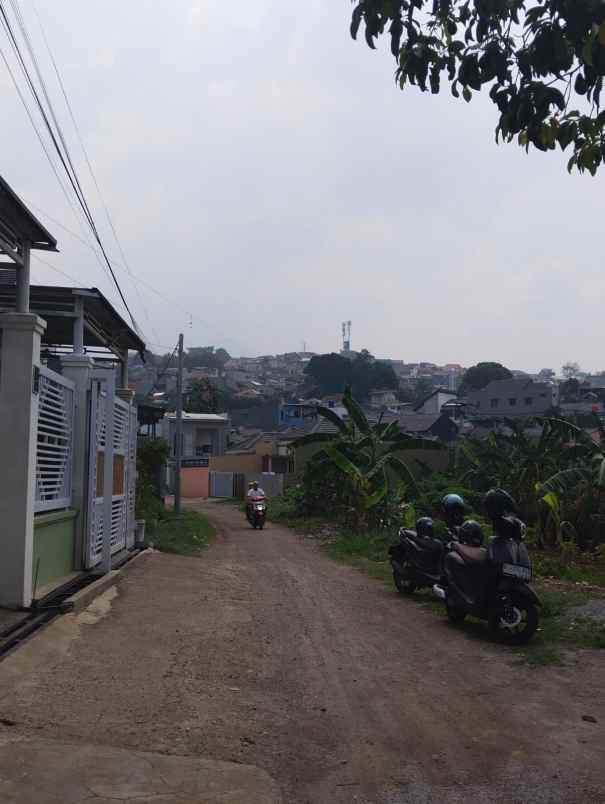 dijual rumah jl cijambe