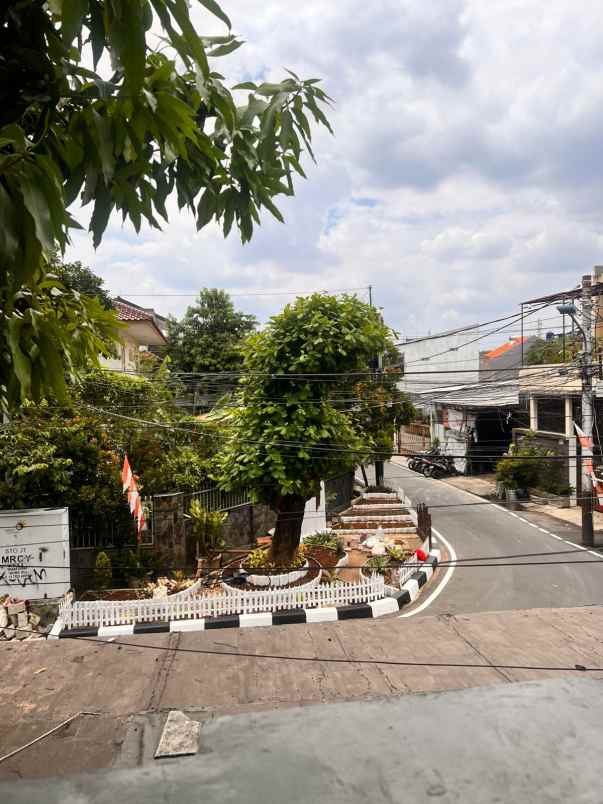 dijual rumah jl cipinang cempedak iv