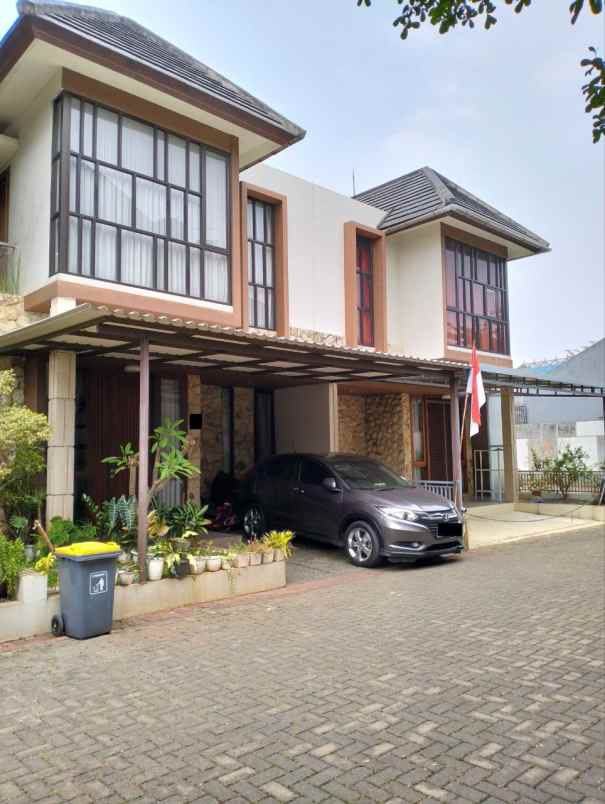 dijual rumah jl dr ratna