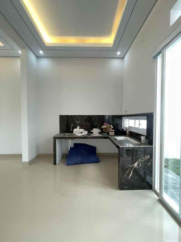 dijual rumah jl kaliurang km 10