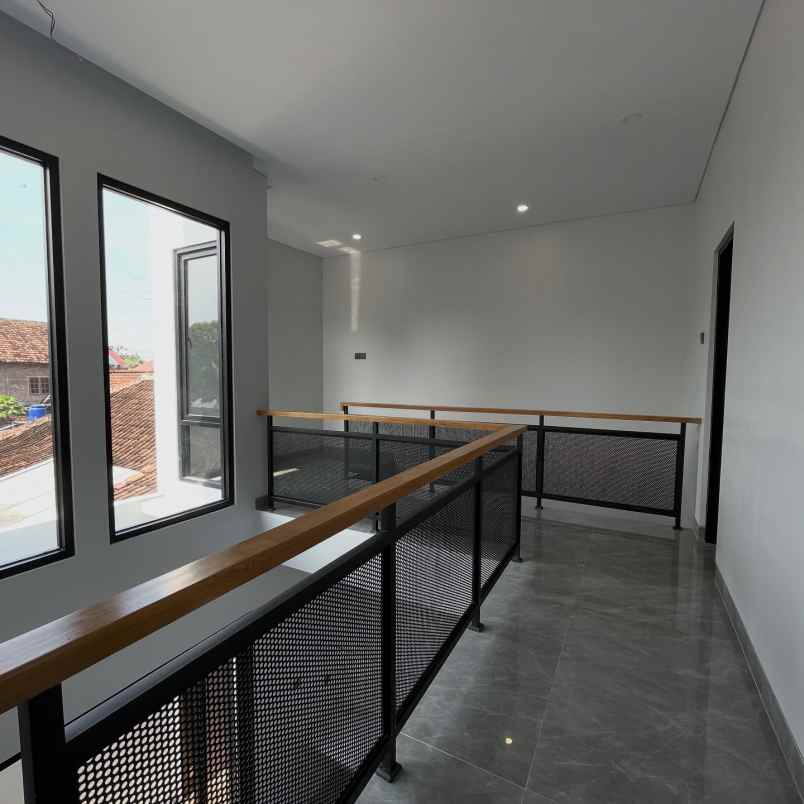 dijual rumah jl kaliurang km 12 5