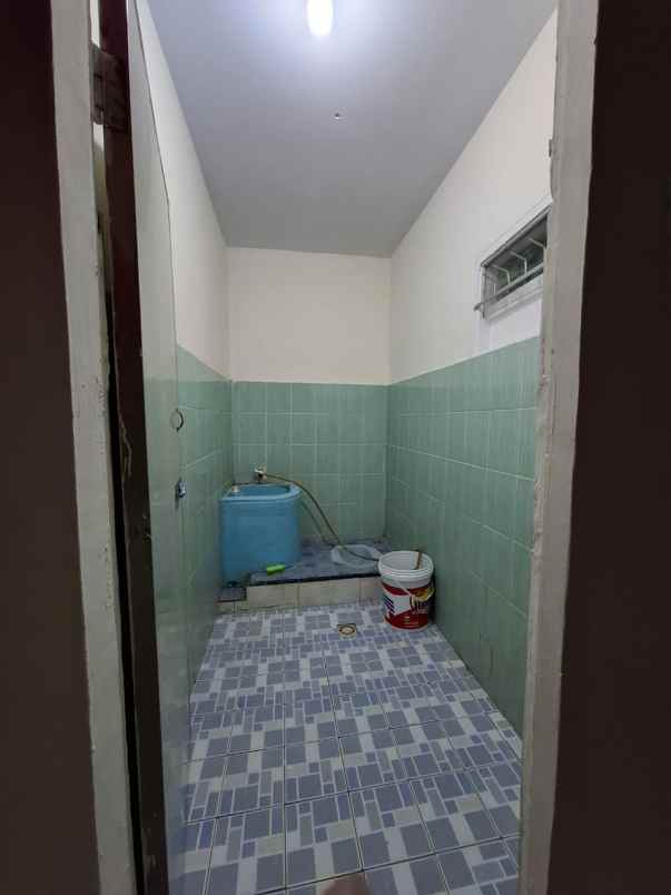 dijual rumah jl karya