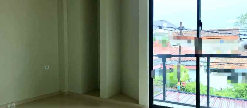 dijual rumah jl kembar