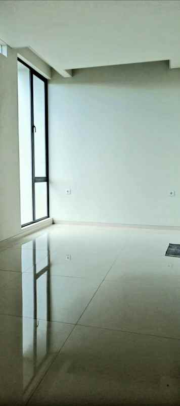 dijual rumah jl kembar