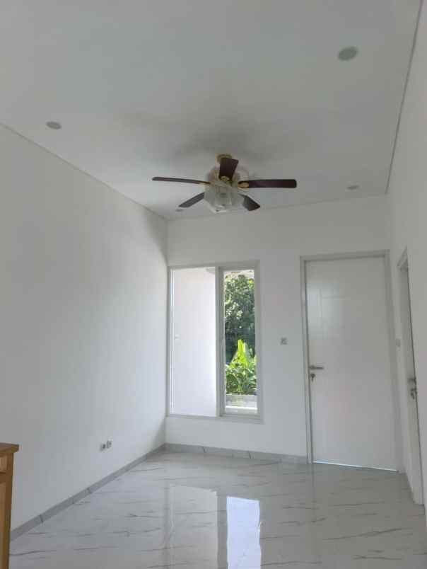 dijual rumah jl kendedes purwosari