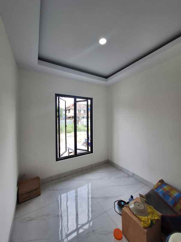 dijual rumah jl lele