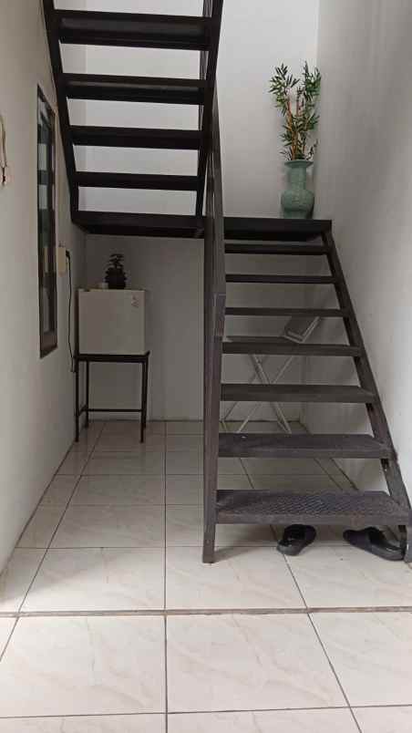 dijual rumah jl matraman menteng