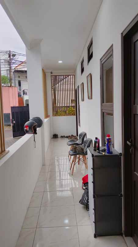 dijual rumah jl matraman menteng