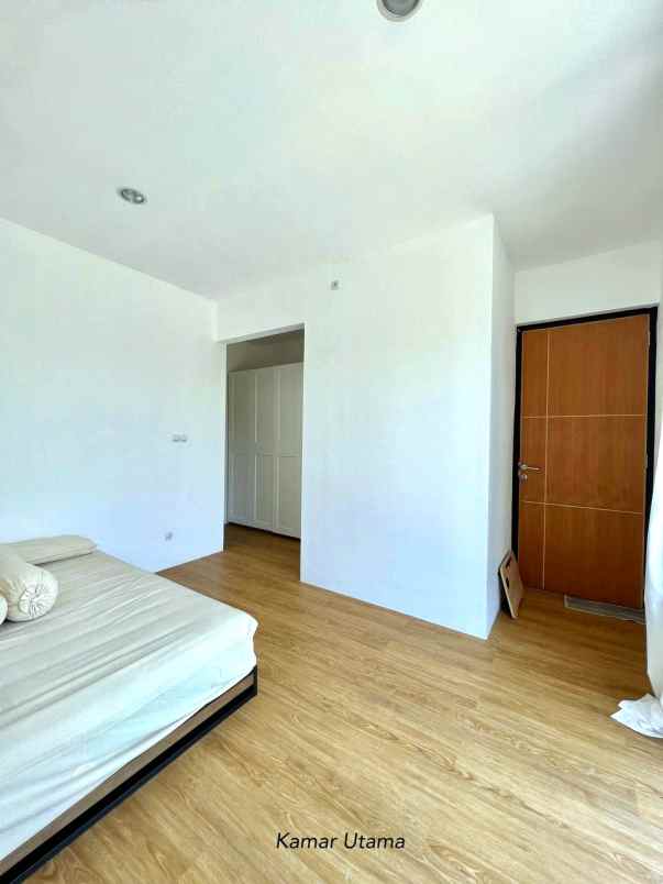 dijual rumah jl mekar wangi moh toha