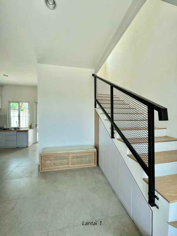 dijual rumah jl mekar wangi moh toha