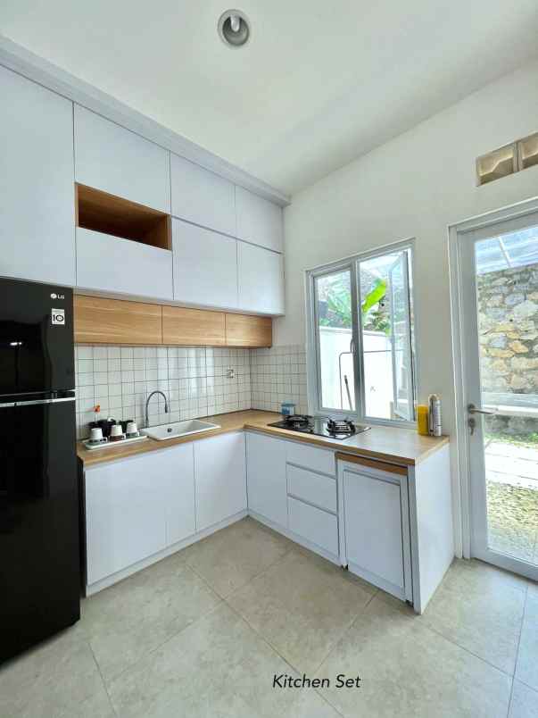 dijual rumah jl mekar wangi moh toha