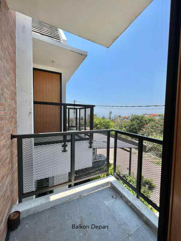 dijual rumah jl mekar wangi moh toha