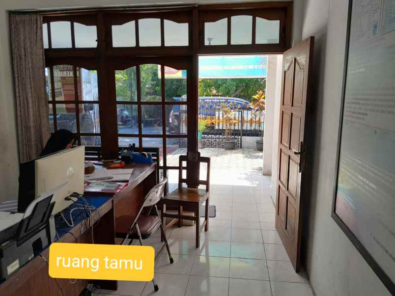 dijual rumah jl mgr sugiyo pranata no 3