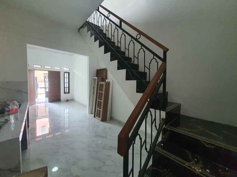 dijual rumah jl panti asuhan jurang