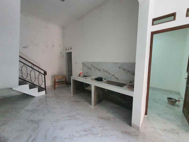 dijual rumah jl panti asuhan jurang