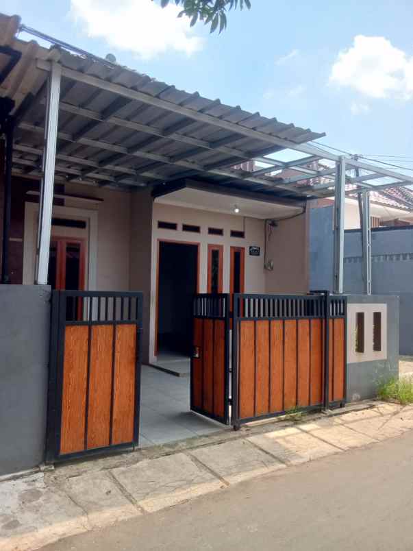 dijual rumah jl pasir putih bedahan