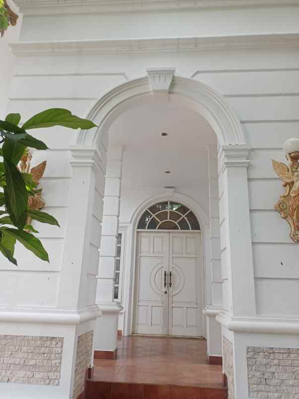 dijual rumah jl pasteur