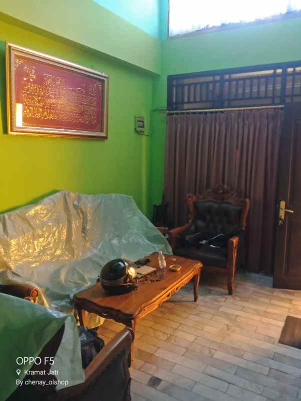 dijual rumah jl raya condet cililitan