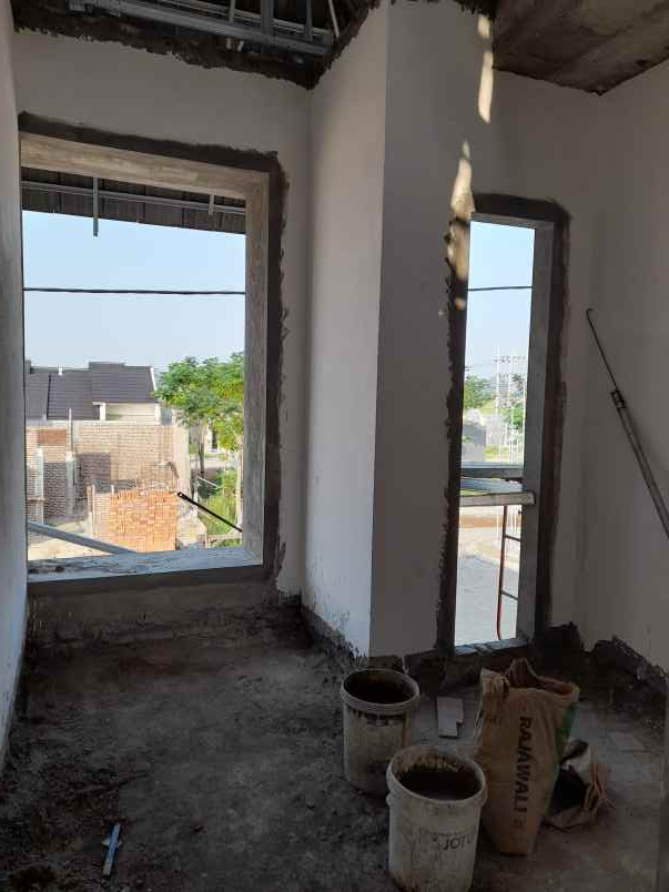 dijual rumah jl raya kebun temu