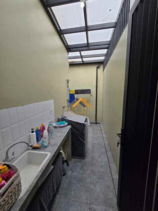dijual rumah jl sei batang serangan