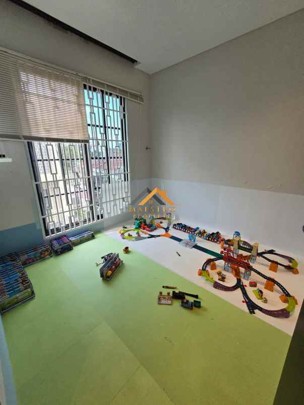 dijual rumah jl sei batang serangan