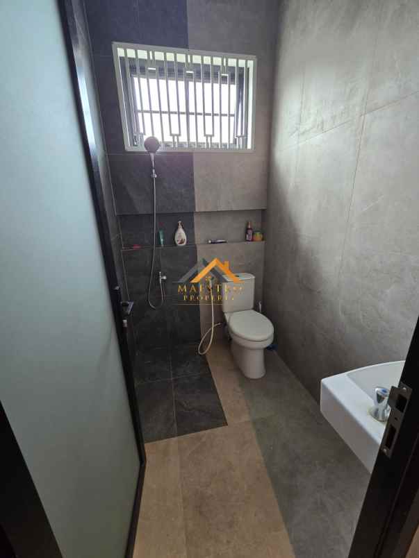 dijual rumah jl sei batang serangan