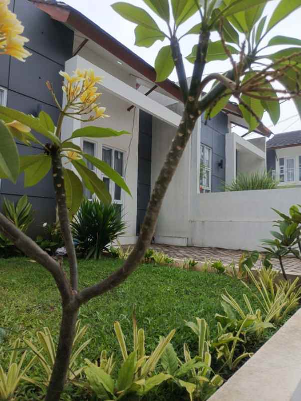 dijual rumah jl sindanglaya pasir impun