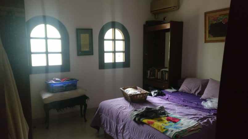 dijual rumah jl taman radio dalam