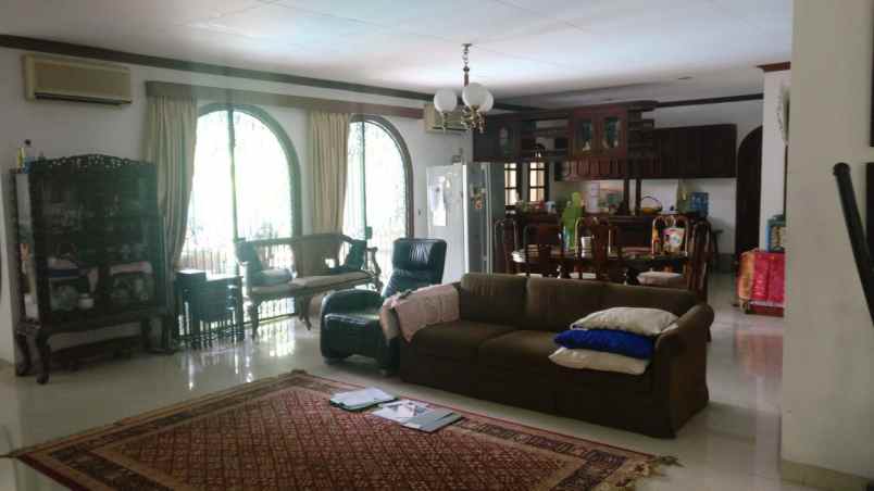 dijual rumah jl taman radio dalam