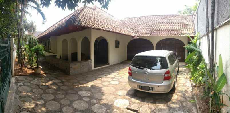 dijual rumah jl taman radio dalam