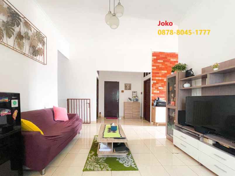 dijual rumah jl tanjung barat