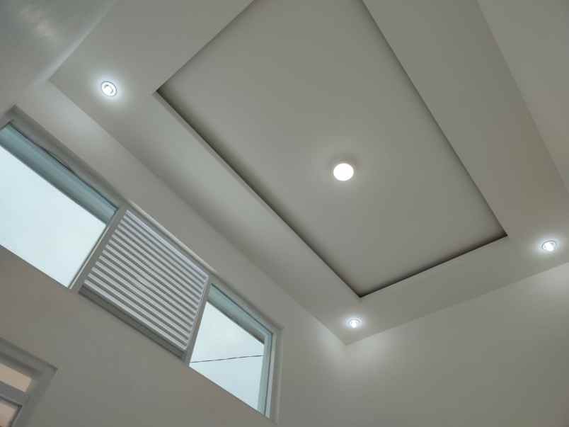 dijual rumah jl wahid hasyim