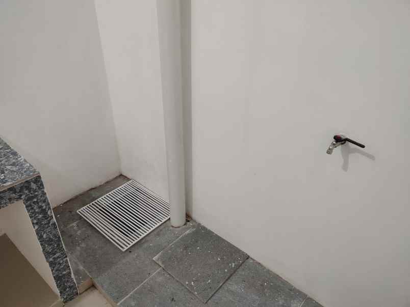 dijual rumah jl wahid hasyim