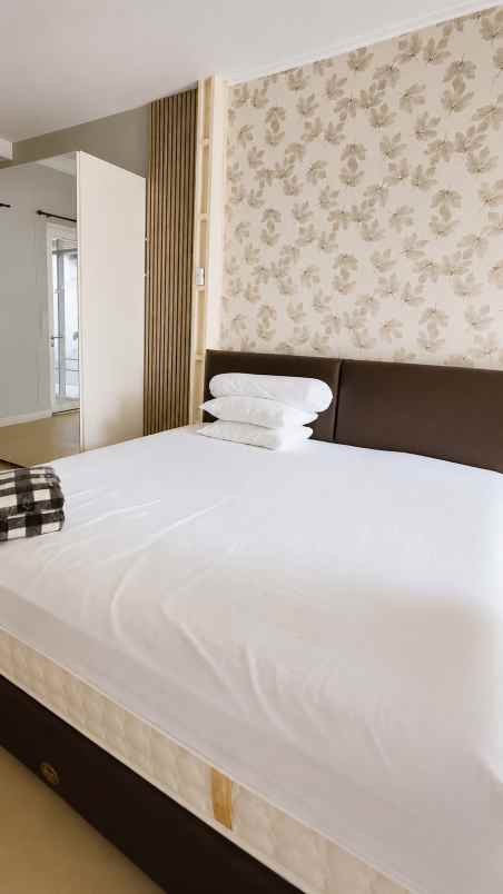 dijual rumah jl western boulevard no 37