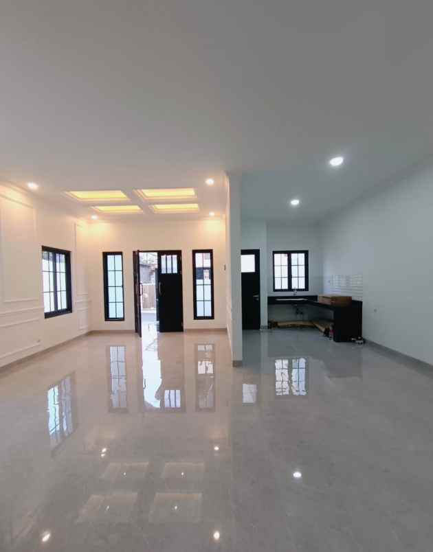 dijual rumah joglo jakarta barat