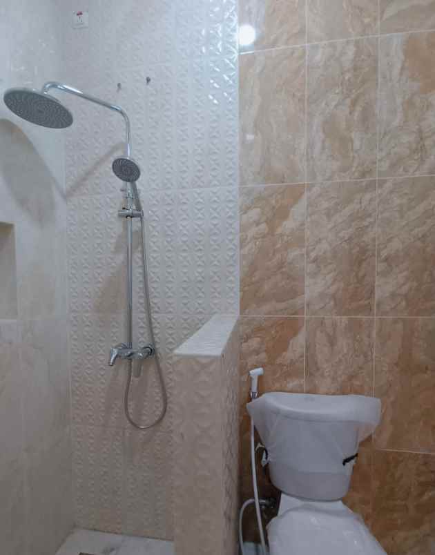 dijual rumah joglo jakarta barat