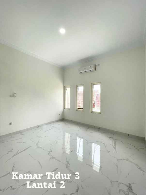 dijual rumah kadirojo purwomartani