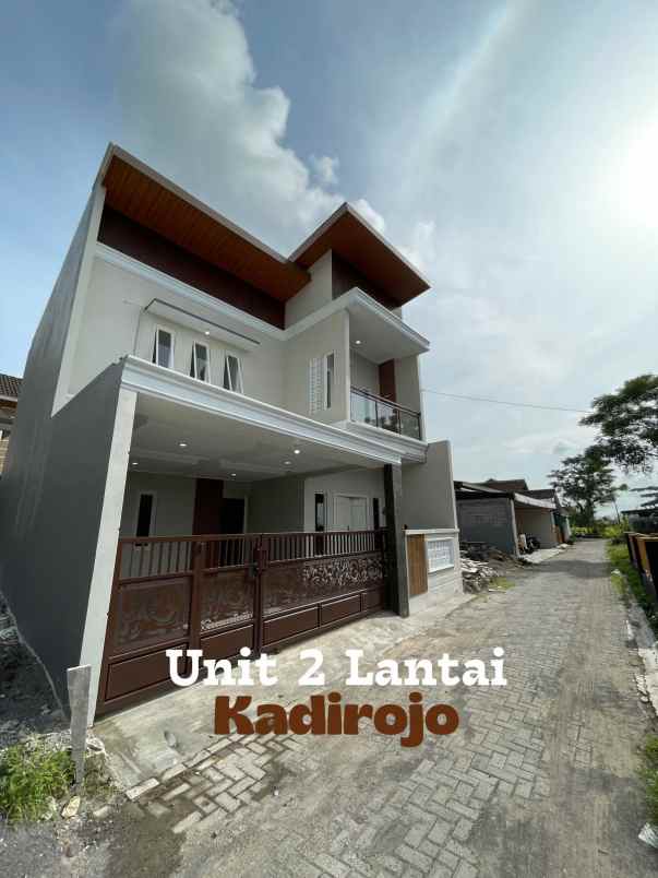 dijual rumah kadirojo purwomartani
