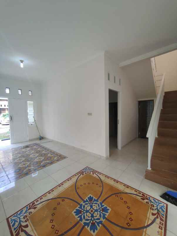 dijual rumah kain