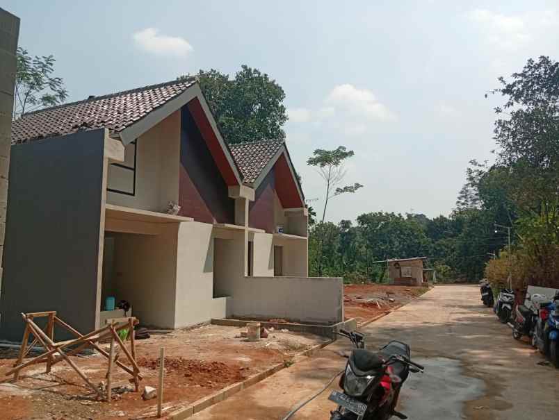 dijual rumah kandri