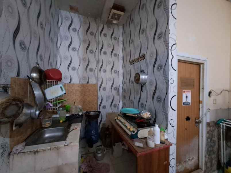 dijual rumah karang satria