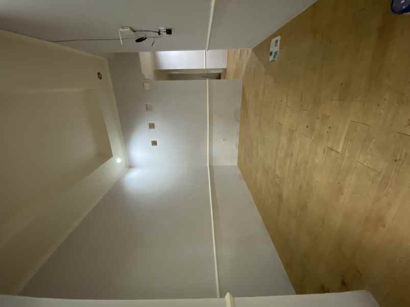 dijual rumah karawaci residence