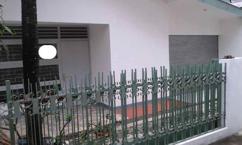 dijual rumah kebayoran baru