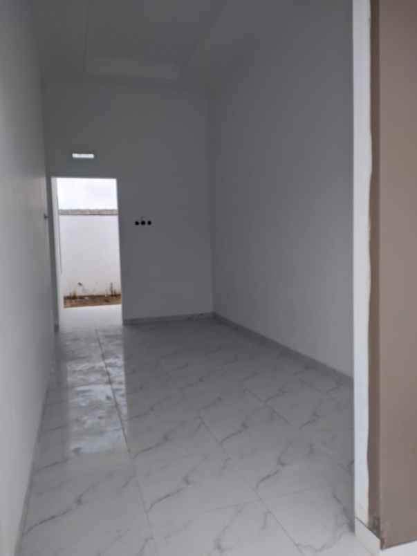 dijual rumah kedungrejo pakis malang