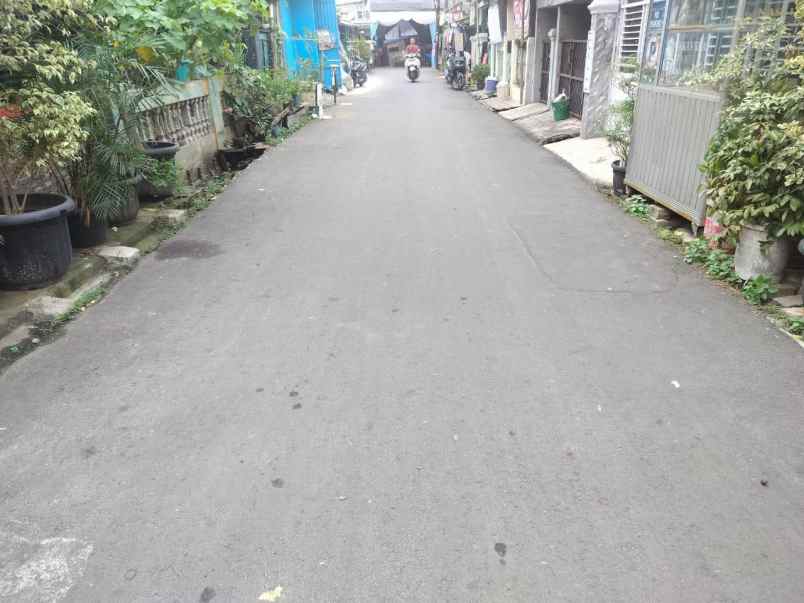 dijual rumah kelapa dua